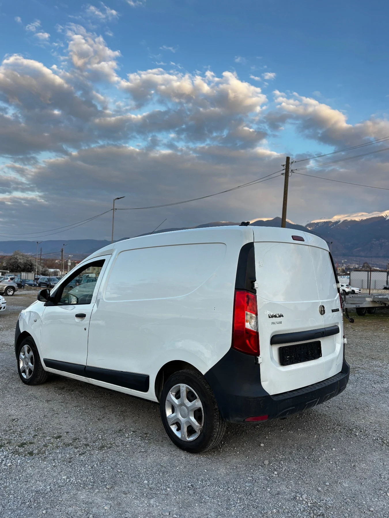 Dacia Dokker 1.5DCI 90кс, 2019, климатик !, снимка 6 - Автомобили и джипове - 54681476