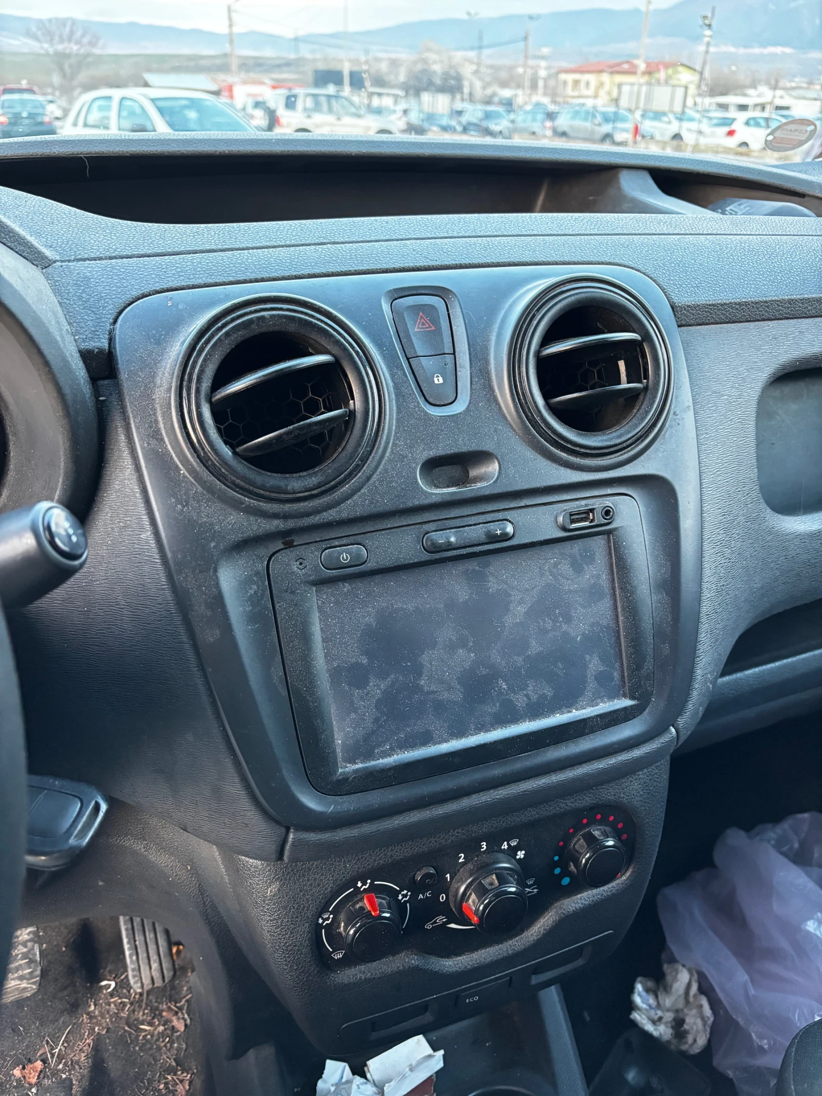 Dacia Dokker 1.5DCI 90кс, 2019, климатик !, снимка 7 - Автомобили и джипове - 54681476