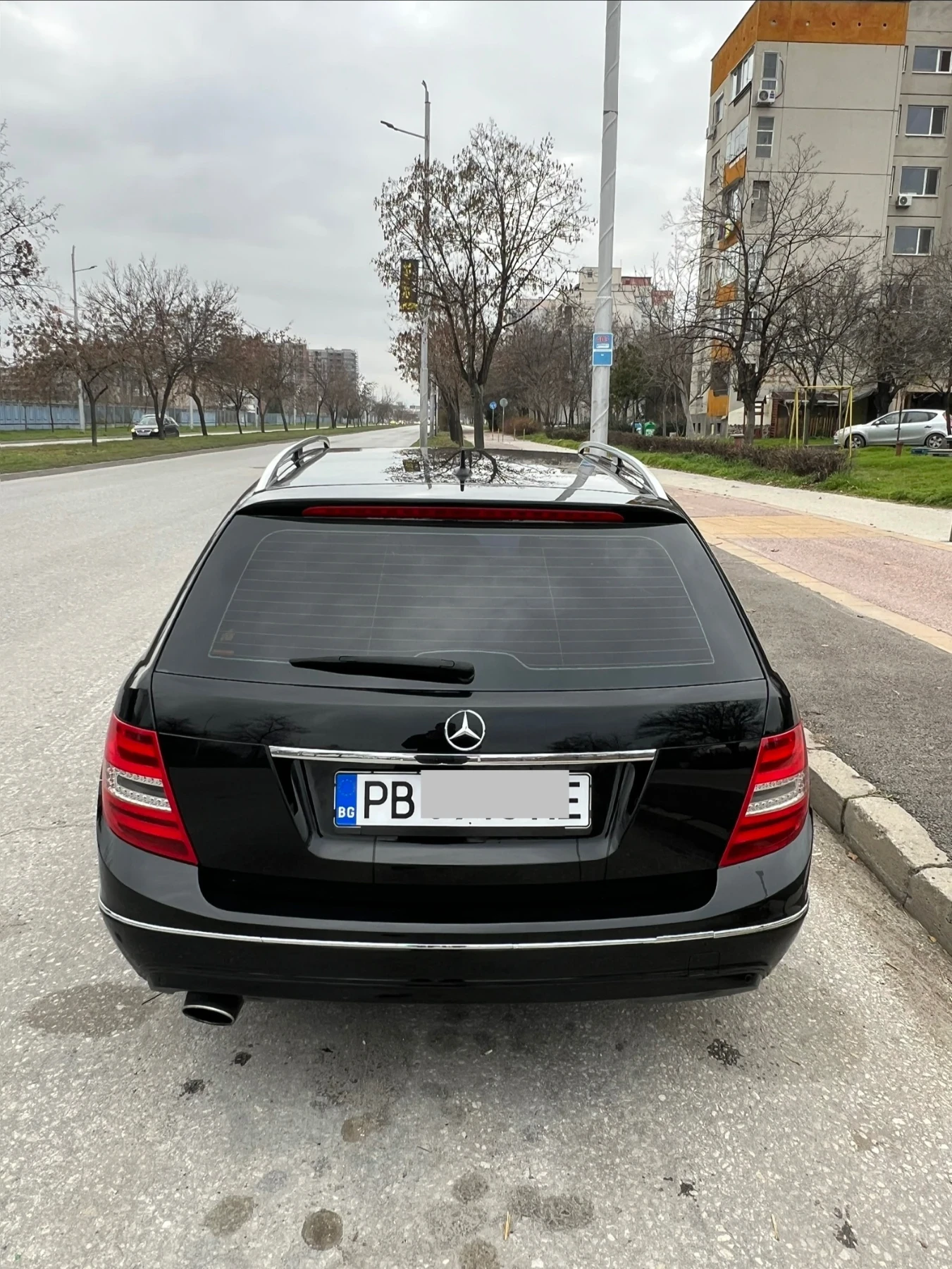 Mercedes-Benz C 220 Avangard, снимка 6 - Автомобили и джипове - 54910573