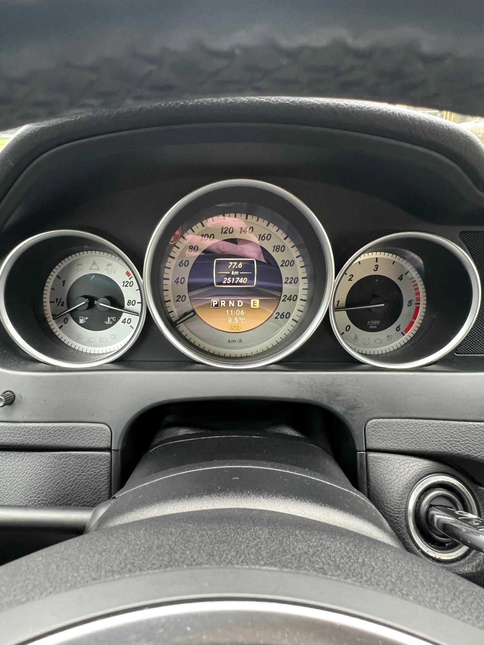 Mercedes-Benz C 220 Avangard, снимка 14 - Автомобили и джипове - 54910573
