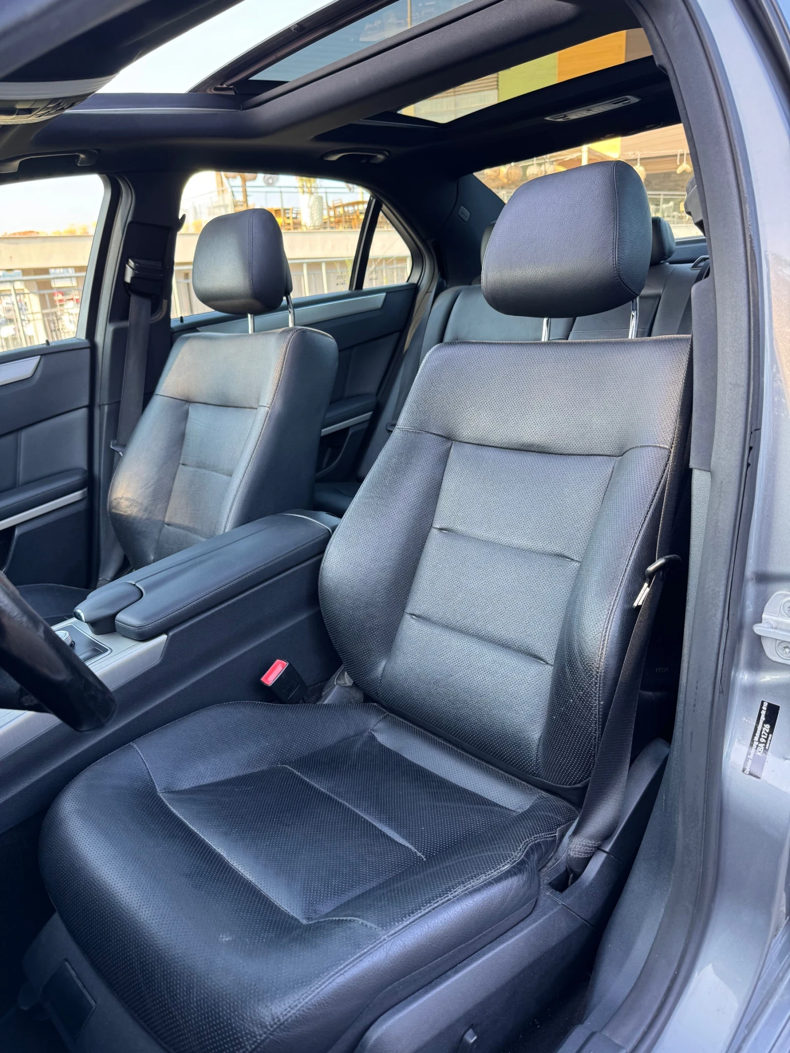 Mercedes-Benz E 350 W212, снимка 11 - Автомобили и джипове - 55106009