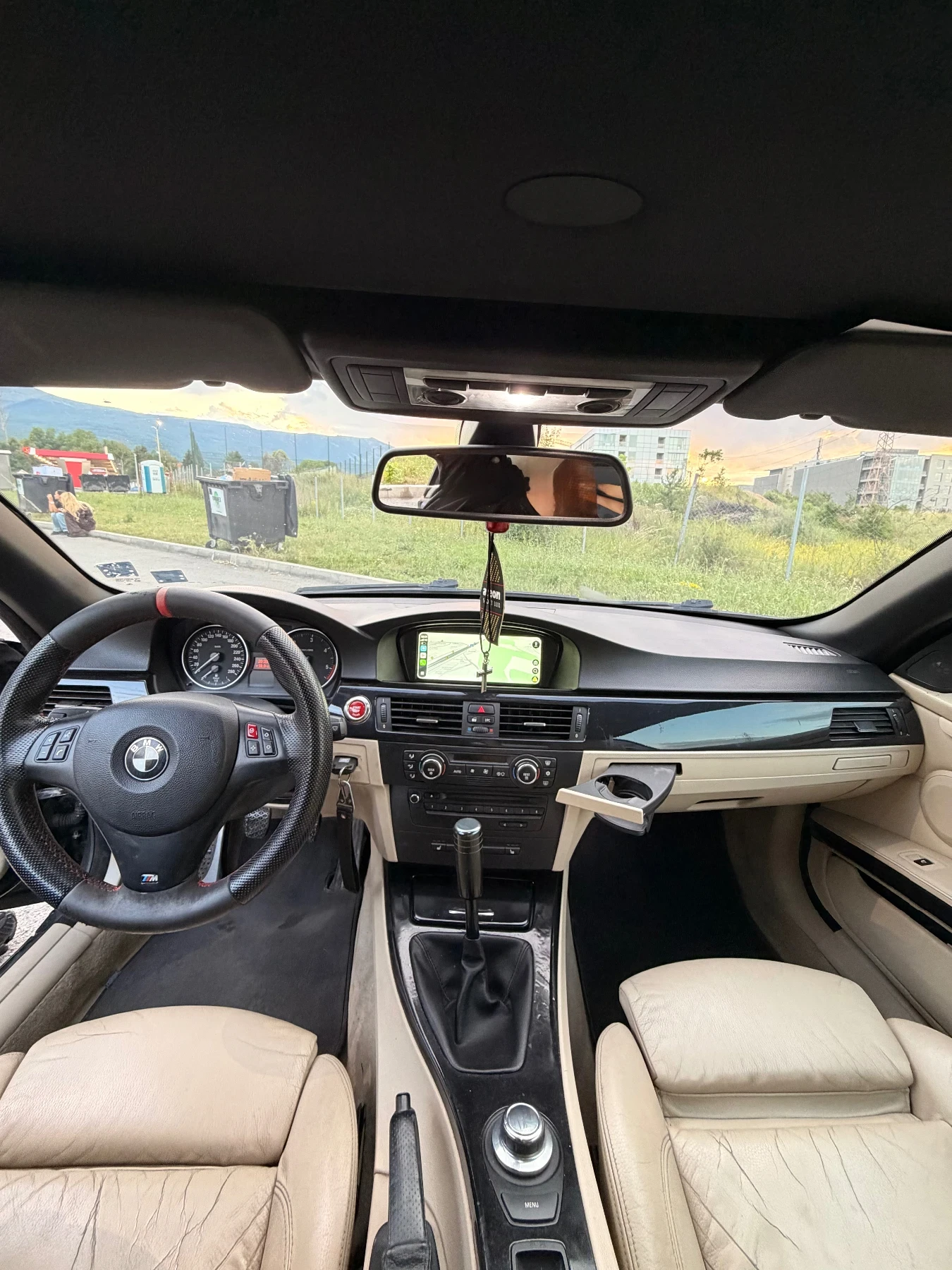 BMW 330, снимка 5 - Автомобили и джипове - 55179383