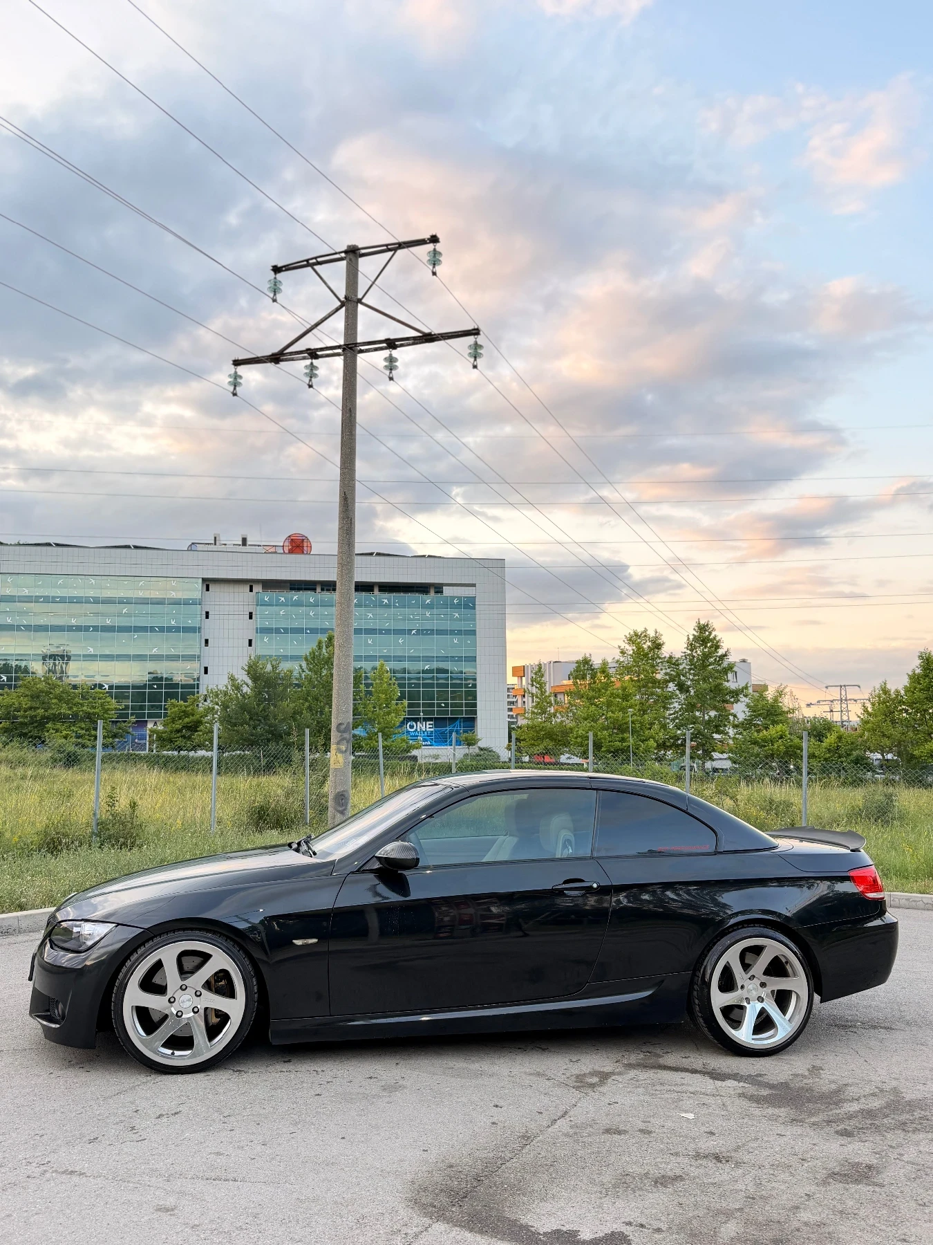 BMW 330, снимка 12 - Автомобили и джипове - 55179383