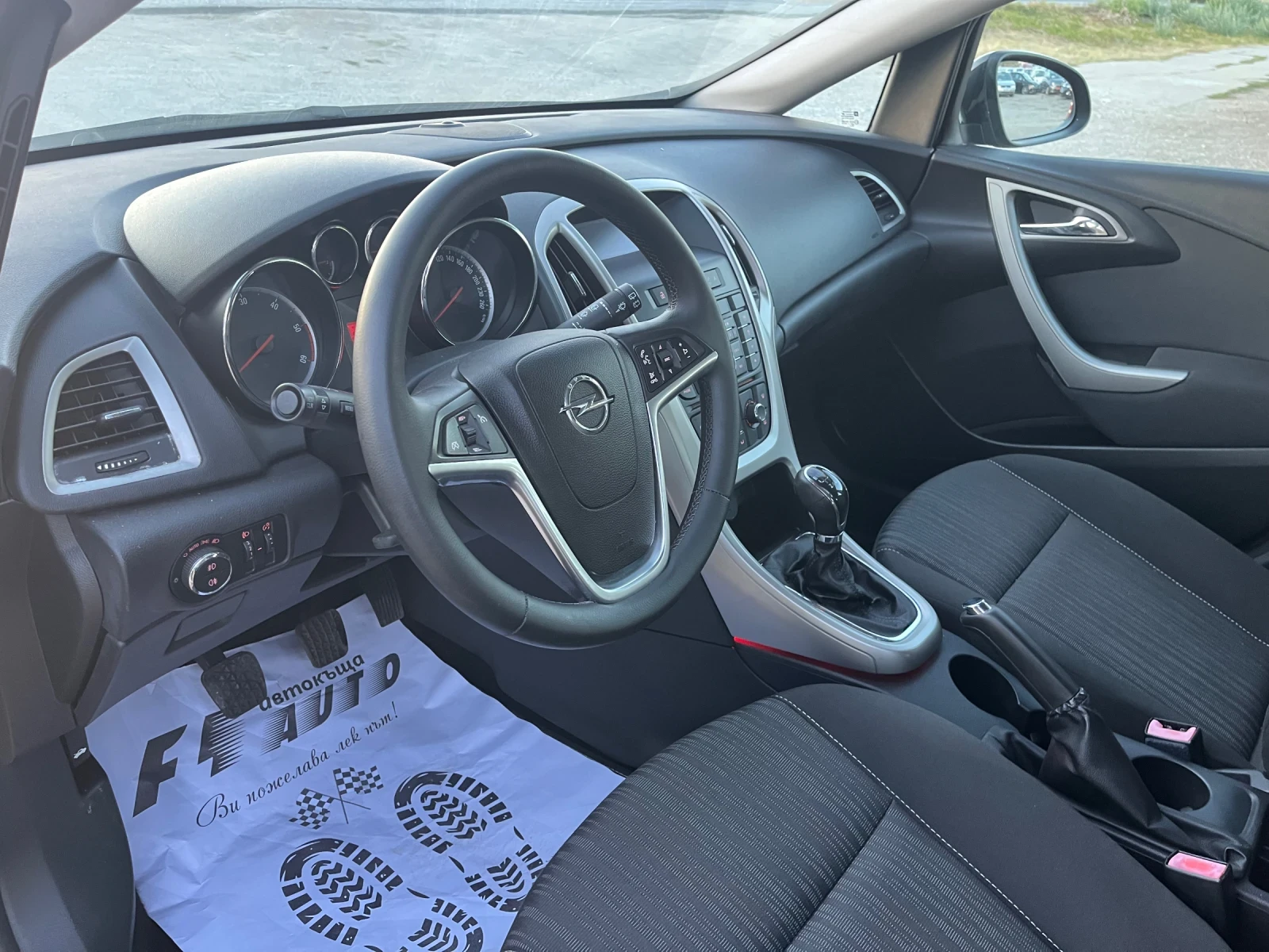Opel Astra 1.7CDTI-110-ITALIA, снимка 13 - Автомобили и джипове - 56320827