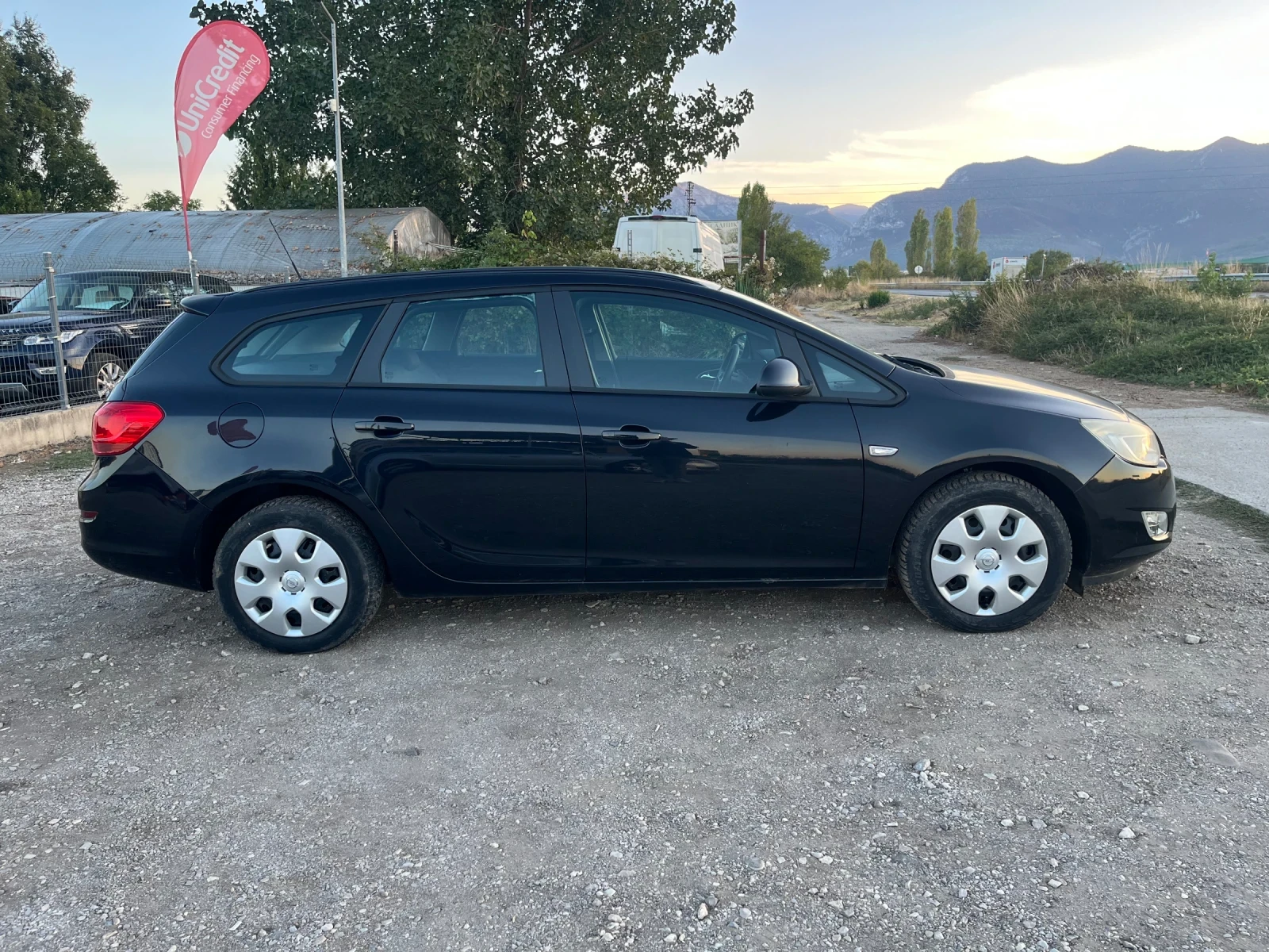 Opel Astra 1.7CDTI-110-ITALIA, снимка 4 - Автомобили и джипове - 56320827
