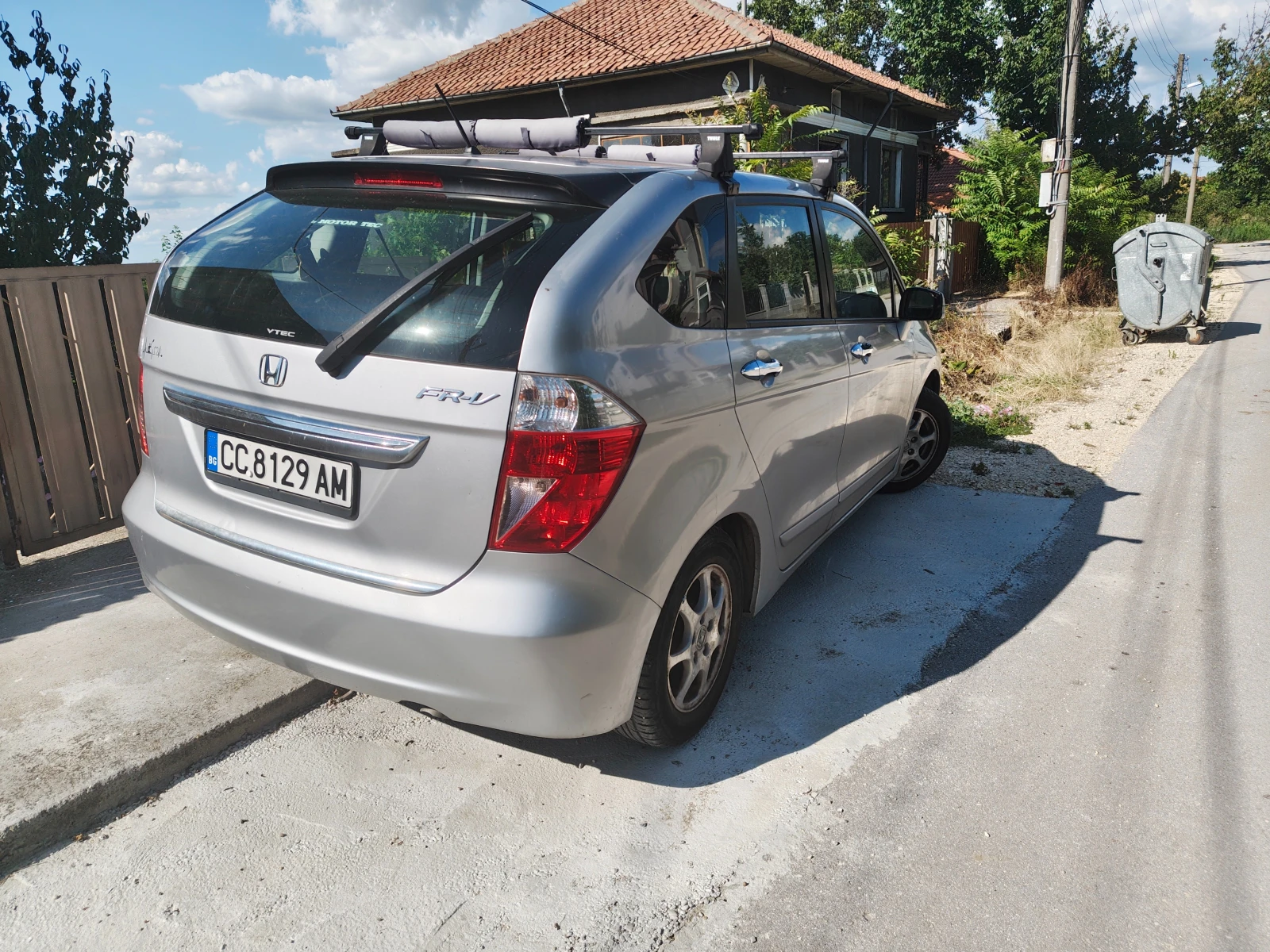 Honda Fr-v, снимка 5 - Автомобили и джипове - 56326998