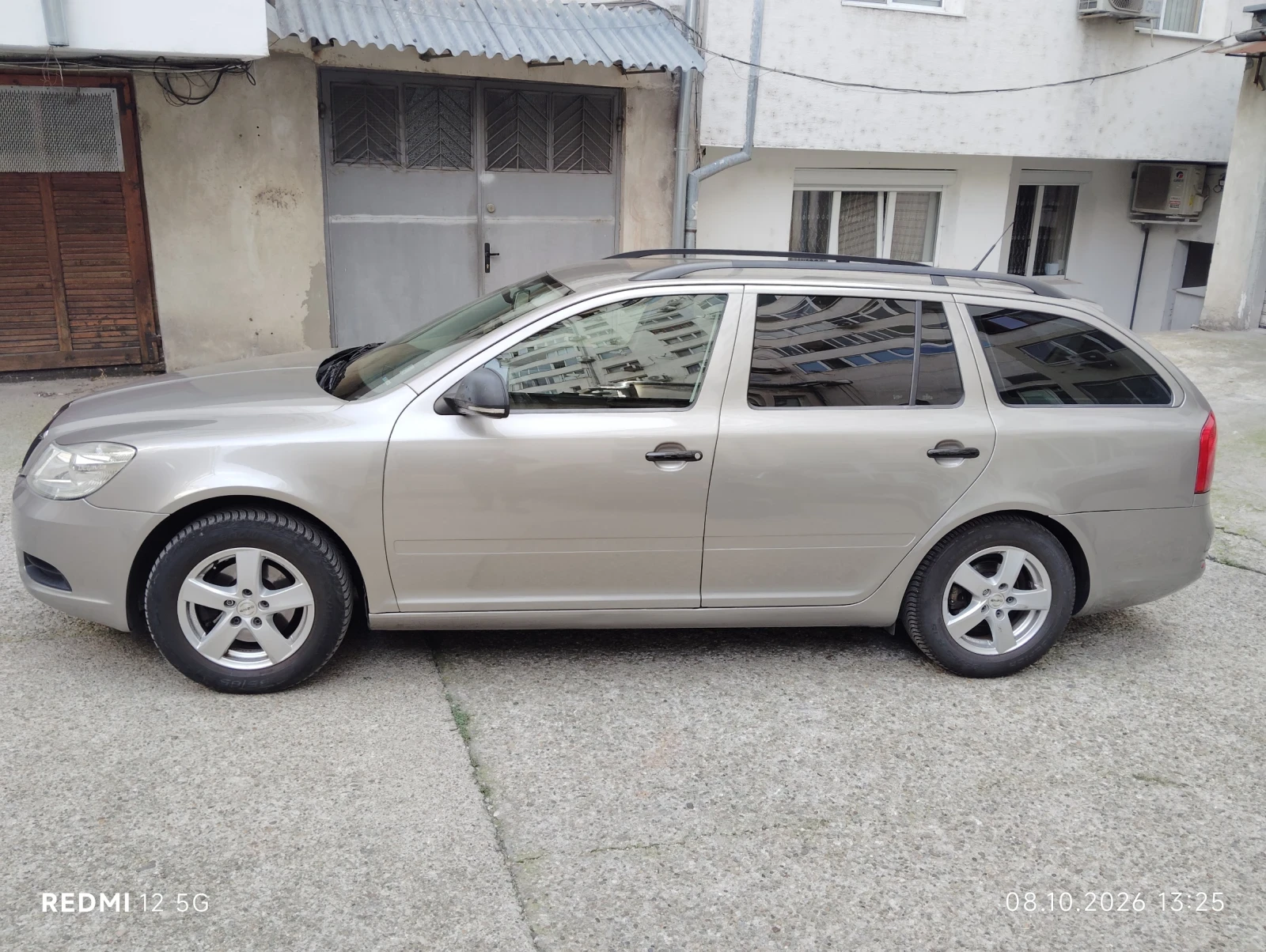 Skoda Octavia 1.6 МРI, снимка 3 - Автомобили и джипове - 56423544