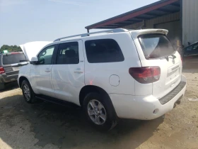 Toyota Sequoia SR5, снимка 2