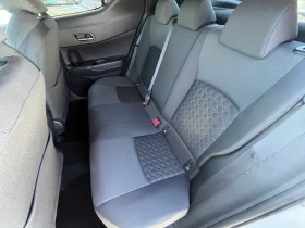 Toyota C-HR 1.8Hybrid / Lounge / Сервиз само в Toyota | Auto.bg — изображение 12