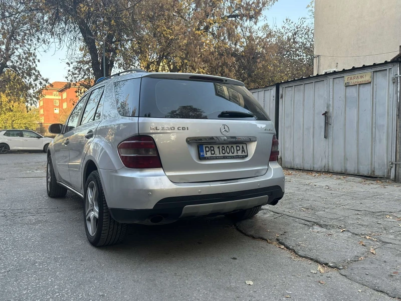 Mercedes-Benz ML 320, снимка 5 - Автомобили и джипове - 47825269