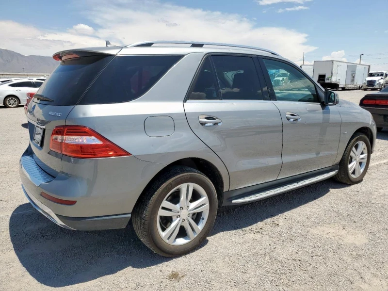 Mercedes-Benz ML 350 BLUETEC* AWD* КОЖА* ПОДГРЕВ* , снимка 3 - Автомобили и джипове - 52963396