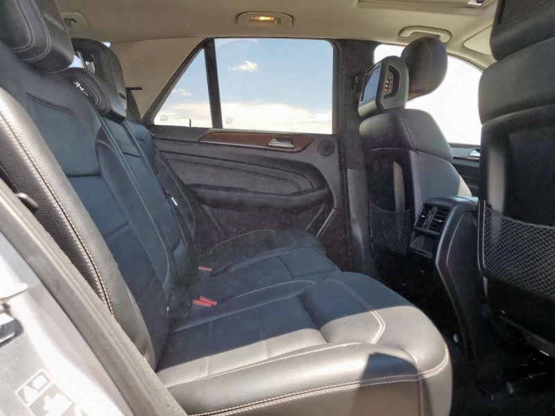 Mercedes-Benz ML 350 BLUETEC* AWD* КОЖА* ПОДГРЕВ* , снимка 11 - Автомобили и джипове - 52963396