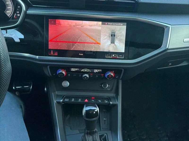 Audi Q3 * Technik * CARFAX * БЕЗ ПЪРВОНАЧАЛНА ВНОСКА, снимка 9 - Автомобили и джипове - 53157577