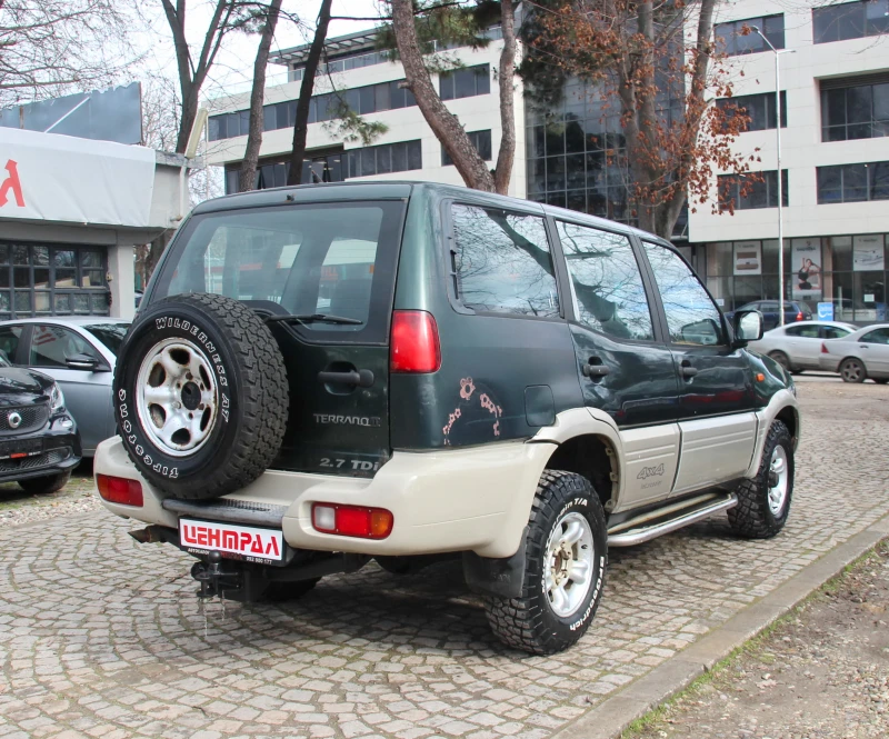 Nissan Terrano 2.7 TDI НОВ ВНОС , снимка 5 - Автомобили и джипове - 53246520