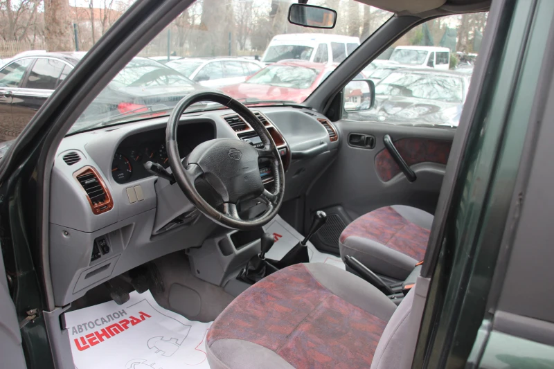 Nissan Terrano 2.7 TDI НОВ ВНОС , снимка 9 - Автомобили и джипове - 53246520