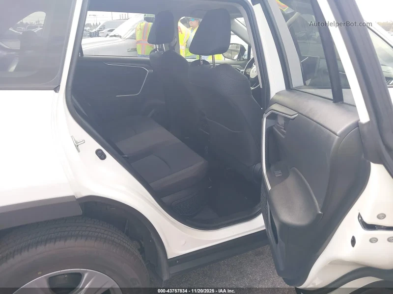 Toyota Rav4 HYBRID AWD* НОВА* BUY NOW* Крайна цена, снимка 8 - Автомобили и джипове - 53308252