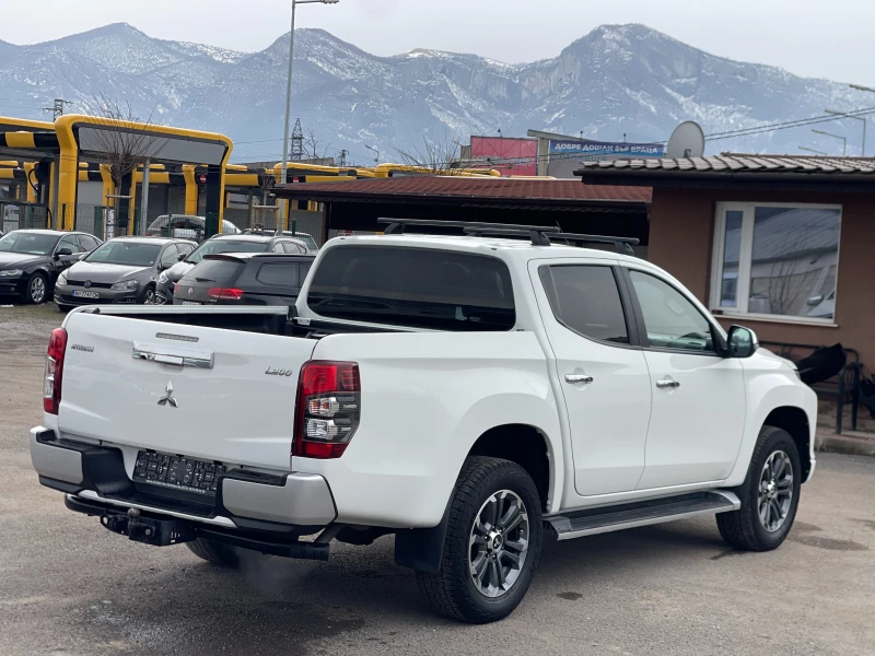 Mitsubishi L200 2.2Di-D 4x4, снимка 5 - Автомобили и джипове - 53569440
