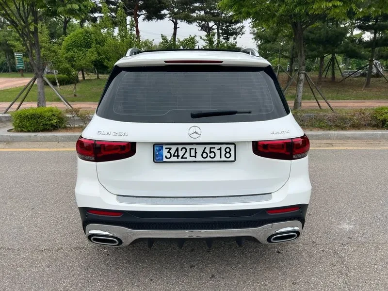 Mercedes-Benz GLB 250 4MATIC, снимка 6 - Автомобили и джипове - 55264932