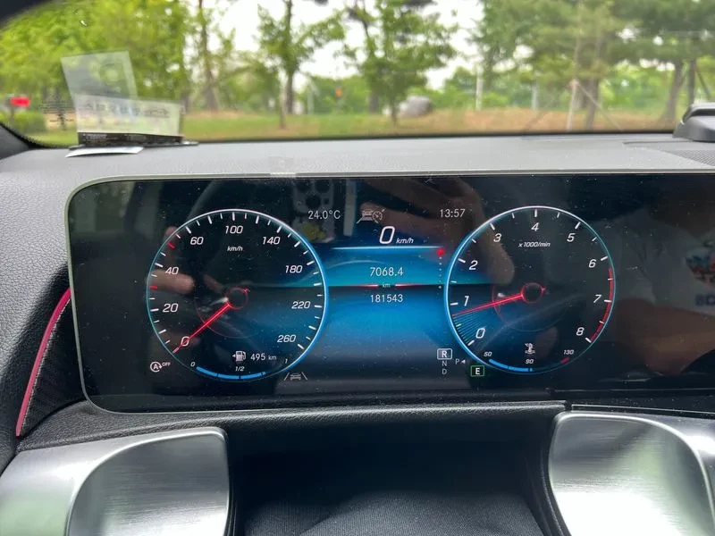 Mercedes-Benz GLB 250 4MATIC, снимка 14 - Автомобили и джипове - 55264932
