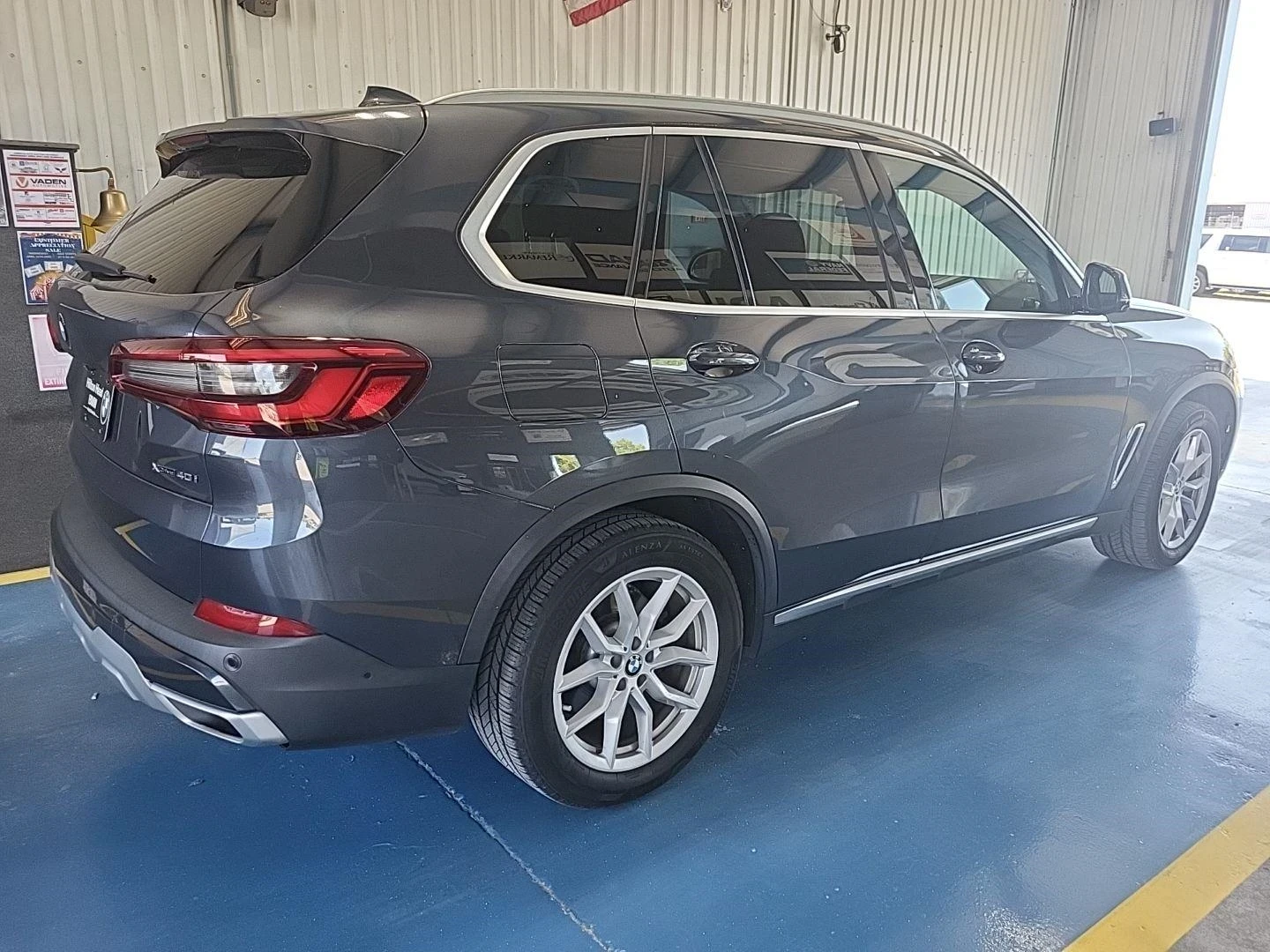 BMW X5  - изображение 8