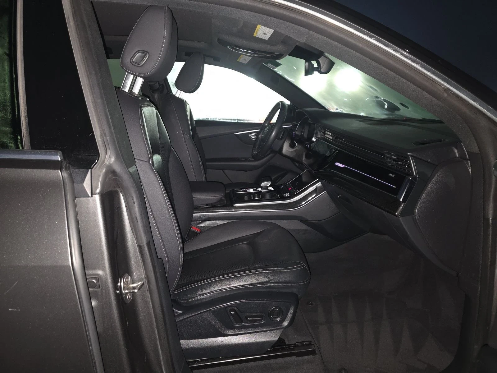 Audi Q8 Premium Plus - изображение 9