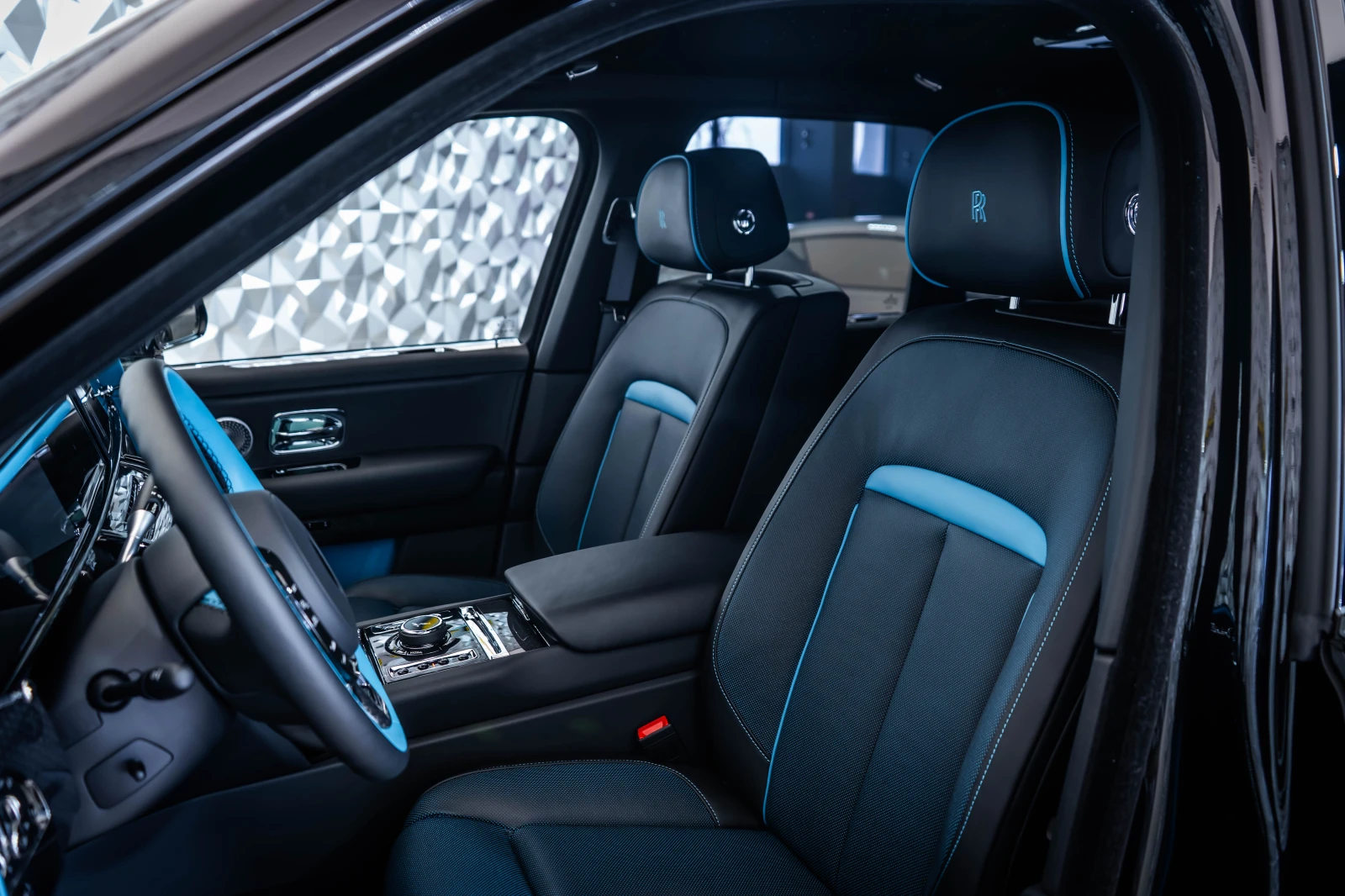 Rolls-Royce Cullinan Black Badge Series II | Mobile.bg � ����������� 12