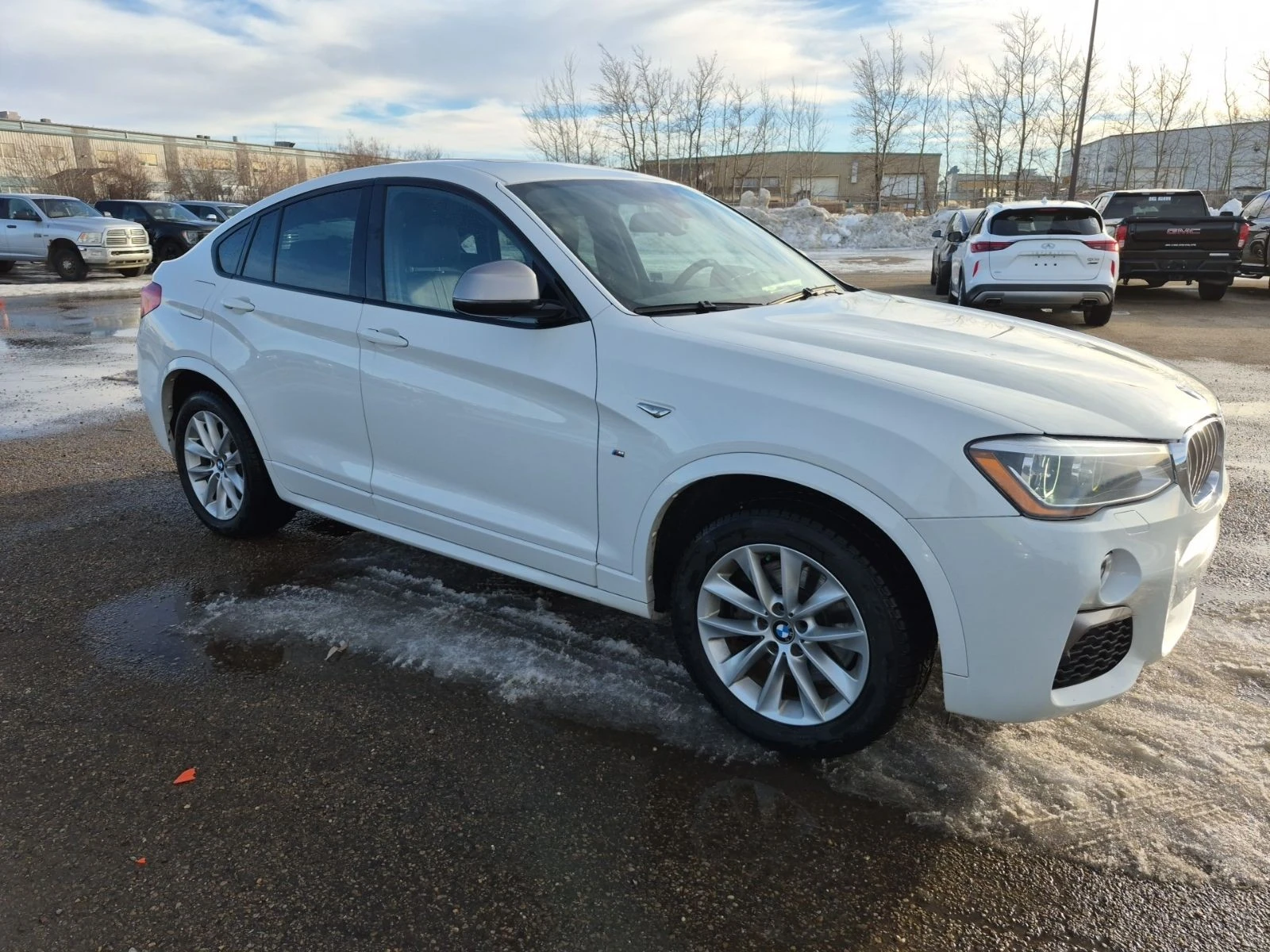 BMW X4 M40I С РЕГИСТРАЦИЯ & АВТО КРЕДИТ - изображение 3