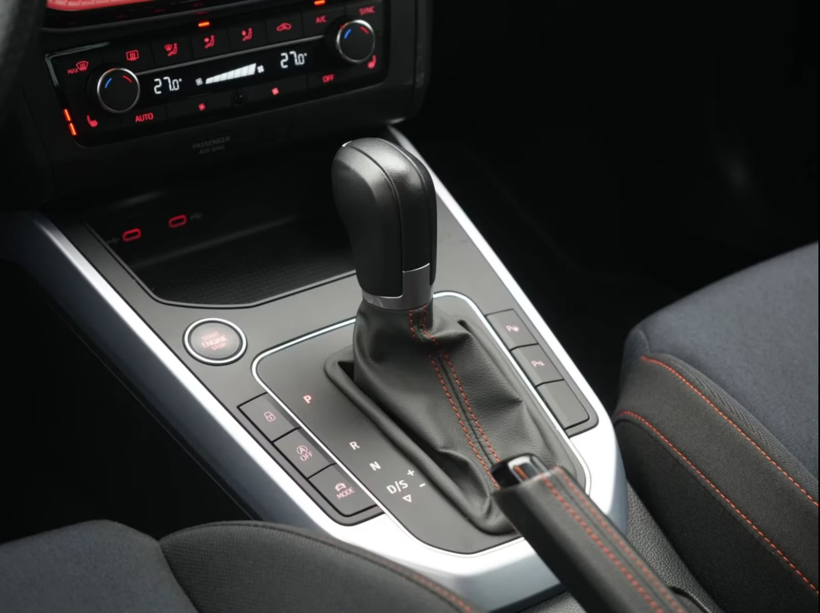 Seat Arona TSI 110hp FR-Line DSG Facelift, снимка 13 - Автомобили и джипове - 53829465