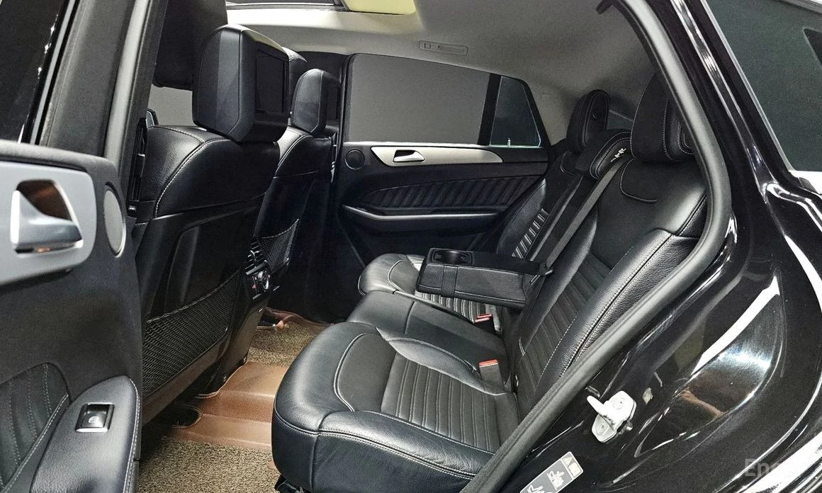 Mercedes-Benz GLE 350 4MATIC* AMG* HARMAN/KARDON* ПАНО* 360 КАМЕРИ, снимка 13 - Автомобили и джипове - 53906596