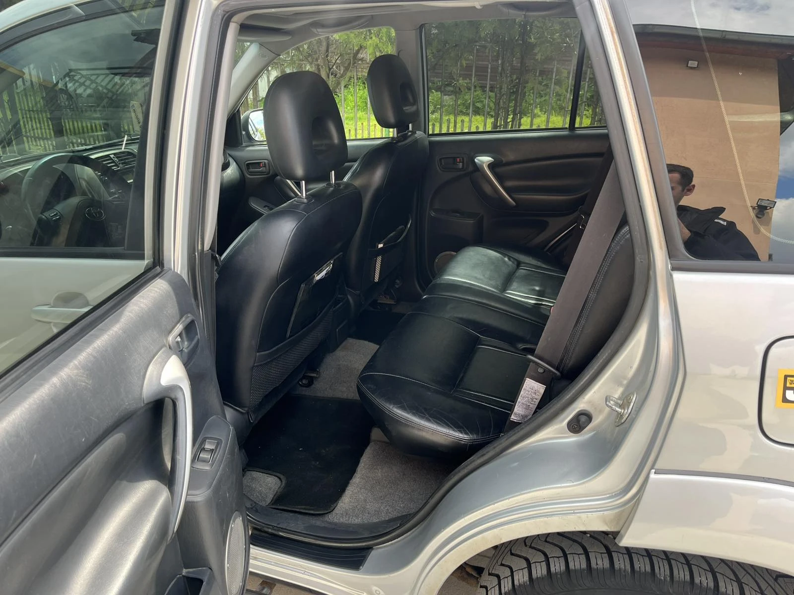 Toyota Rav4 2.0, снимка 10 - Автомобили и джипове - 54292471