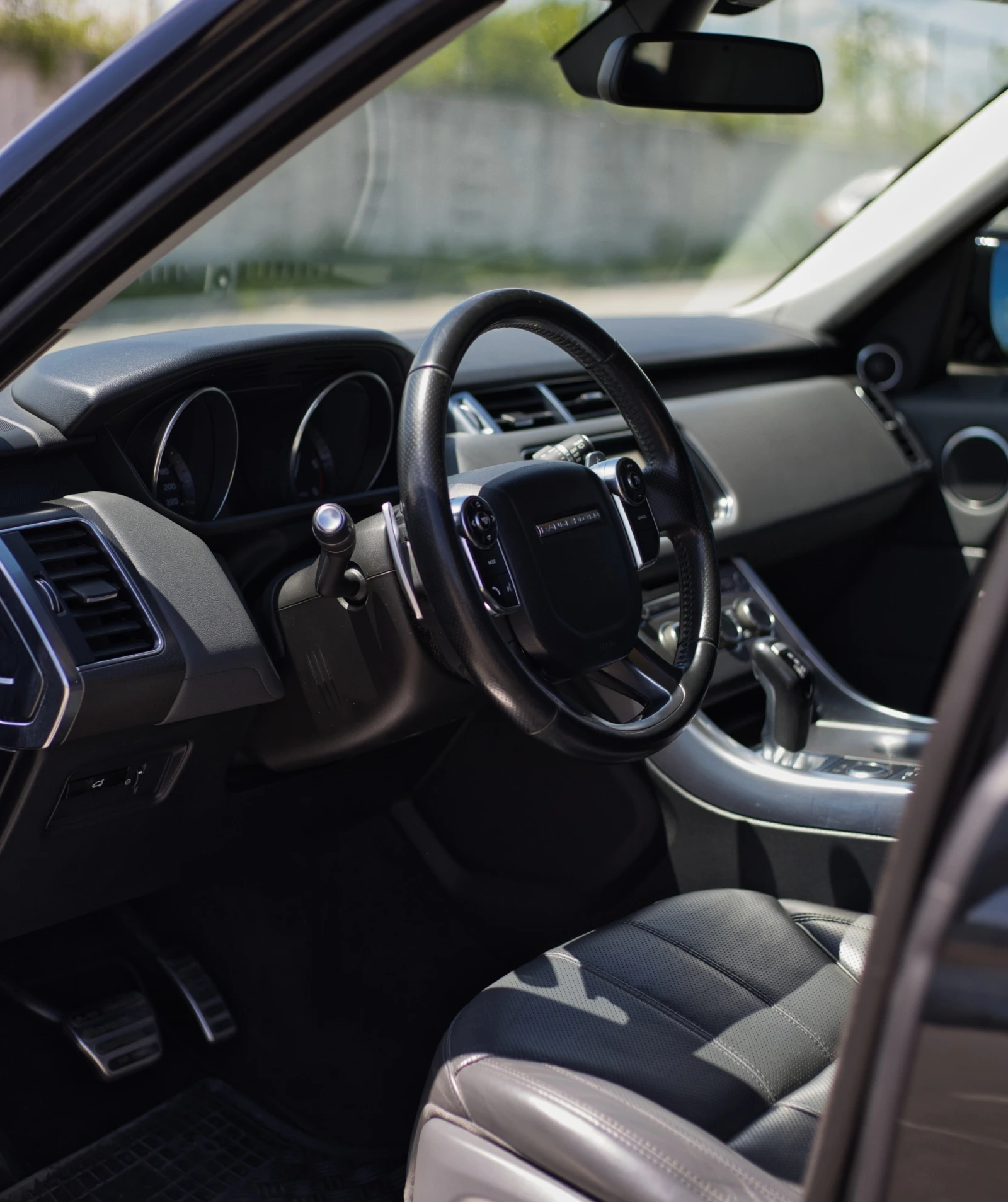 Land Rover Range Rover Sport 3.0 HSE, снимка 11 - Автомобили и джипове - 54496934