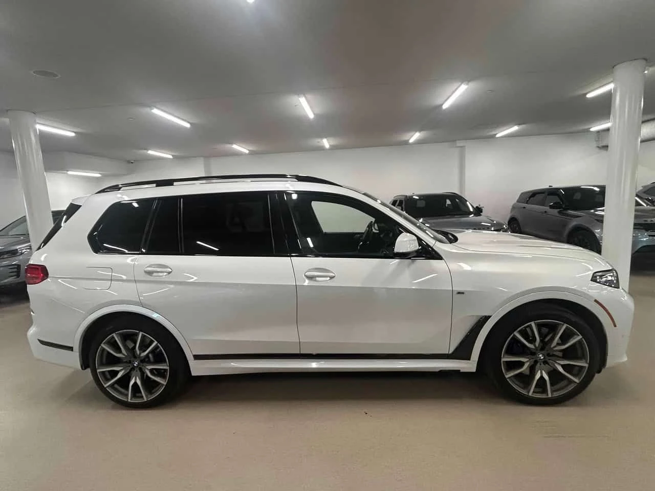 BMW X7 M50i  CARFAX, снимка 3 - Автомобили и джипове - 54680901