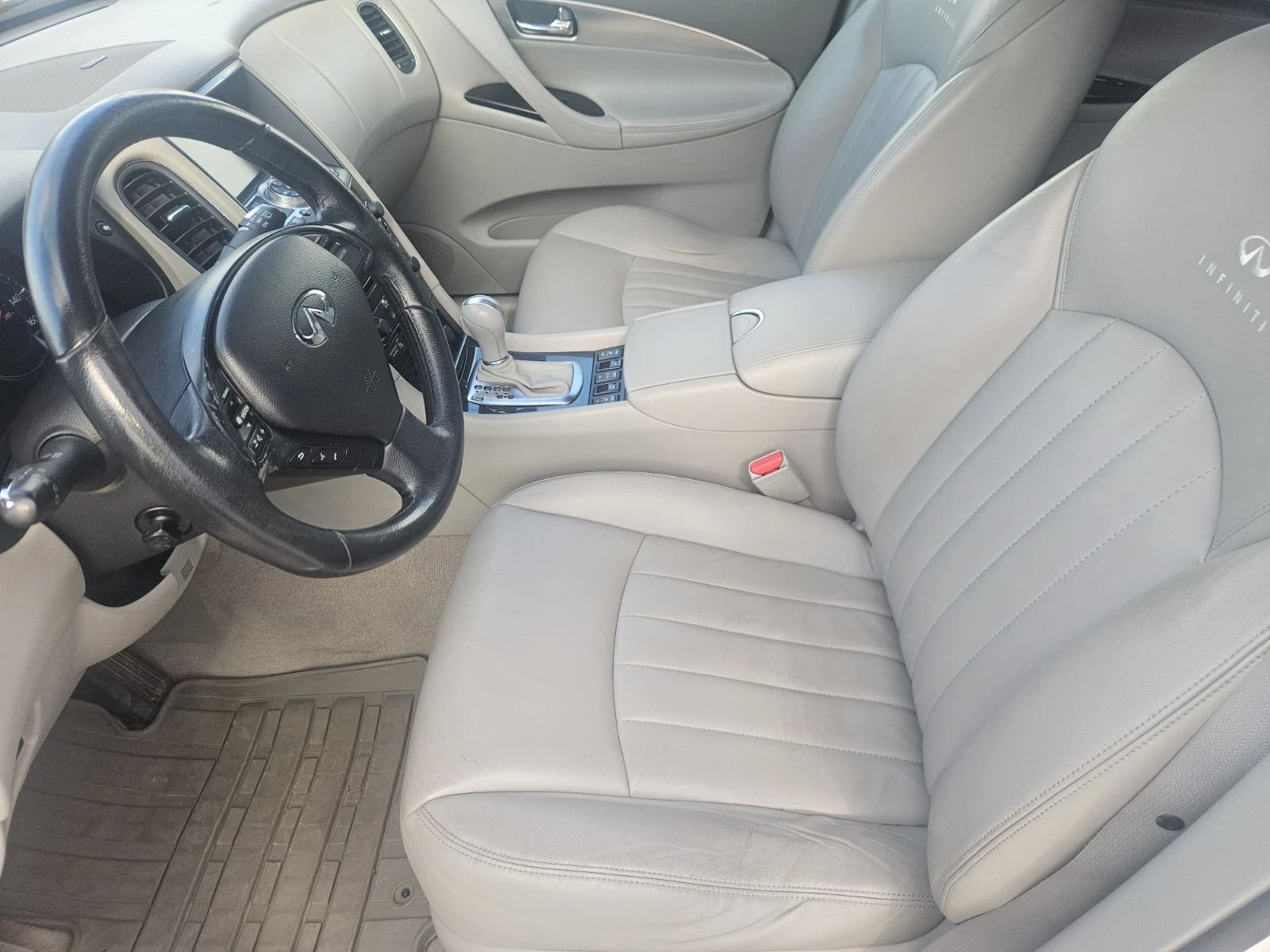 Infiniti Ex35 4x4 , снимка 10 - Автомобили и джипове - 54882925