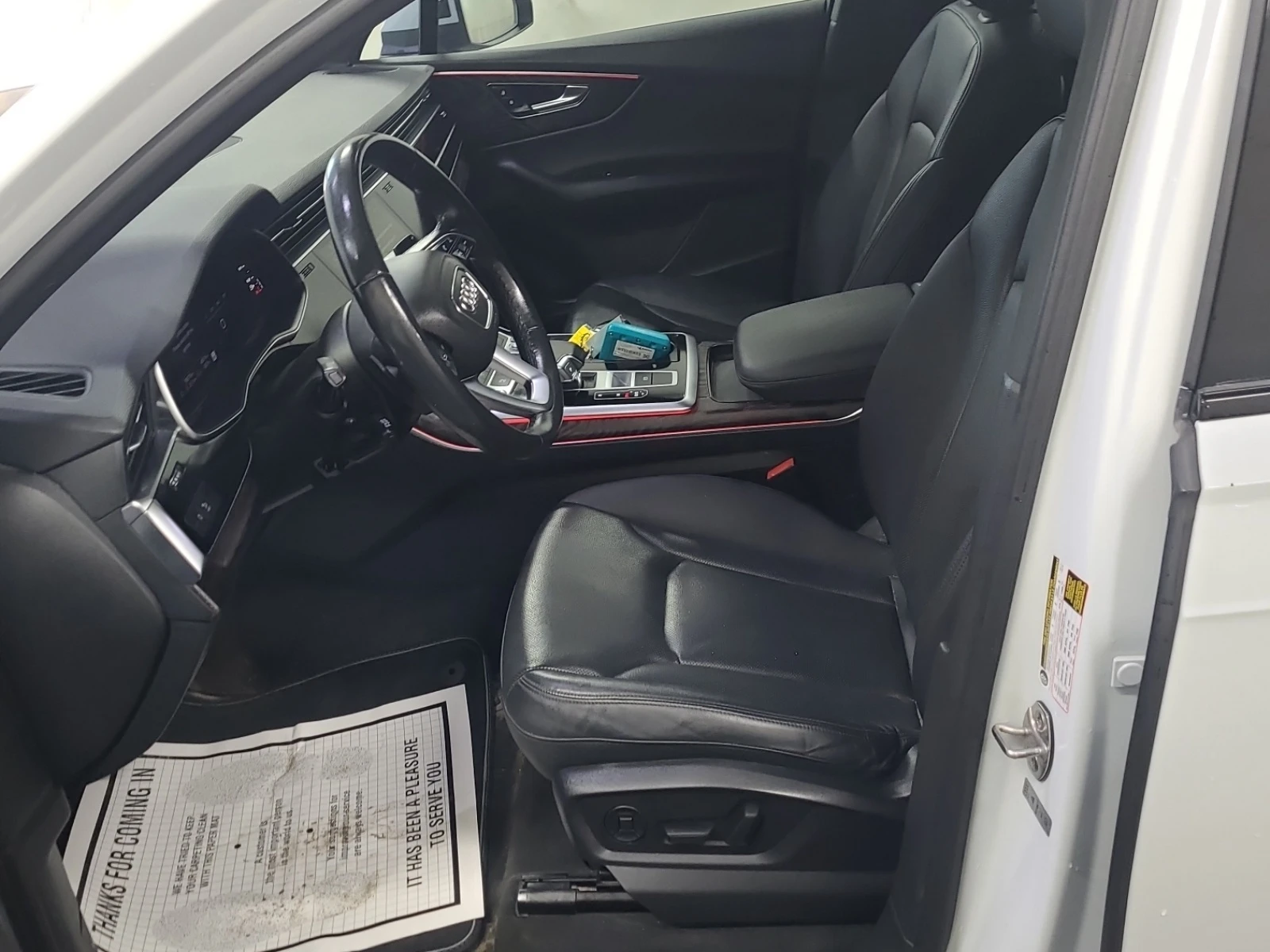 Audi Q7 PROGRESSIV * 3.0T * CARFAX * СЕРВИЗНА ИСТОРИЯ * , снимка 5 - Автомобили и джипове - 54947792