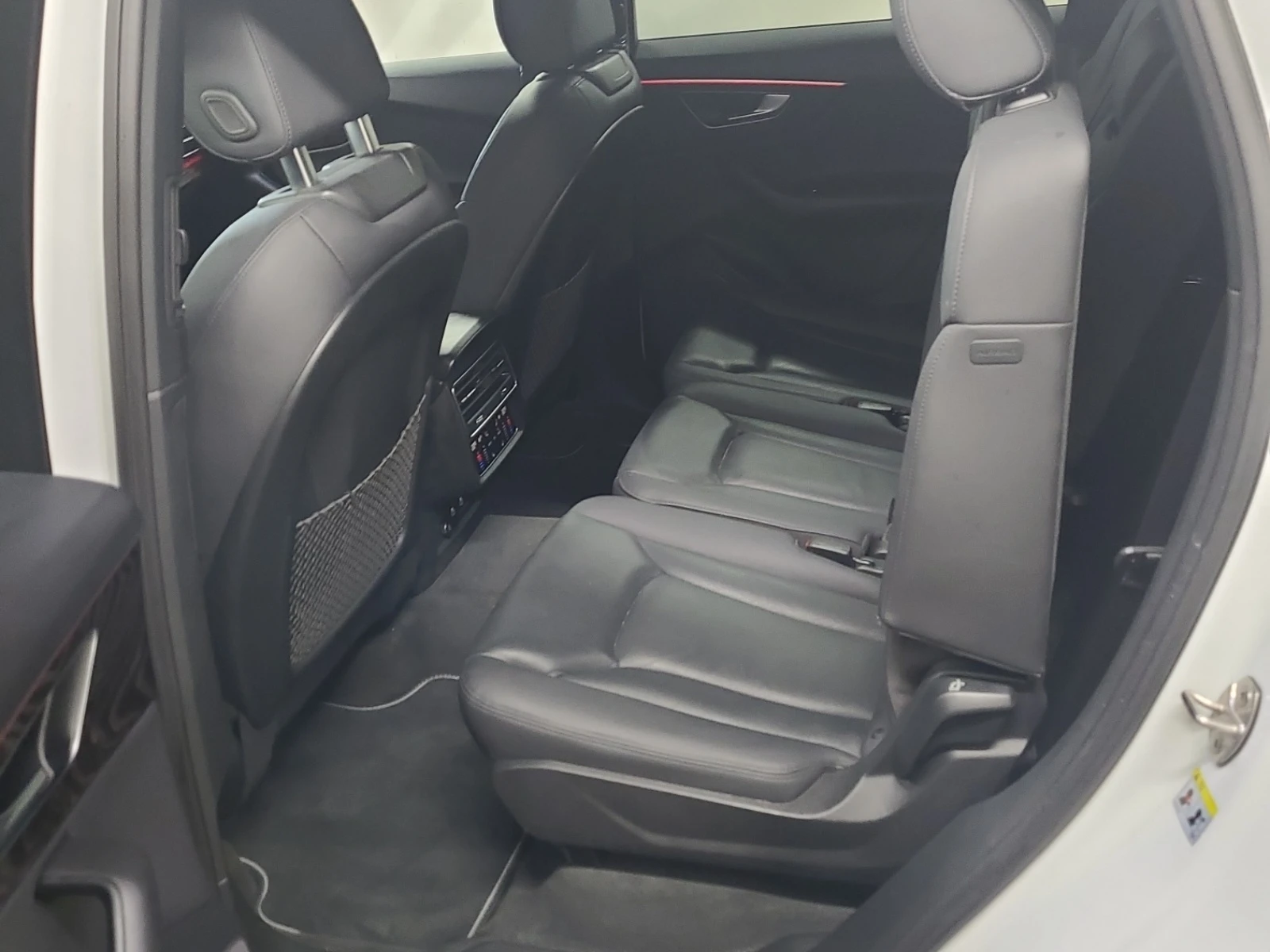 Audi Q7 PROGRESSIV * 3.0T * CARFAX * СЕРВИЗНА ИСТОРИЯ * , снимка 10 - Автомобили и джипове - 54947792