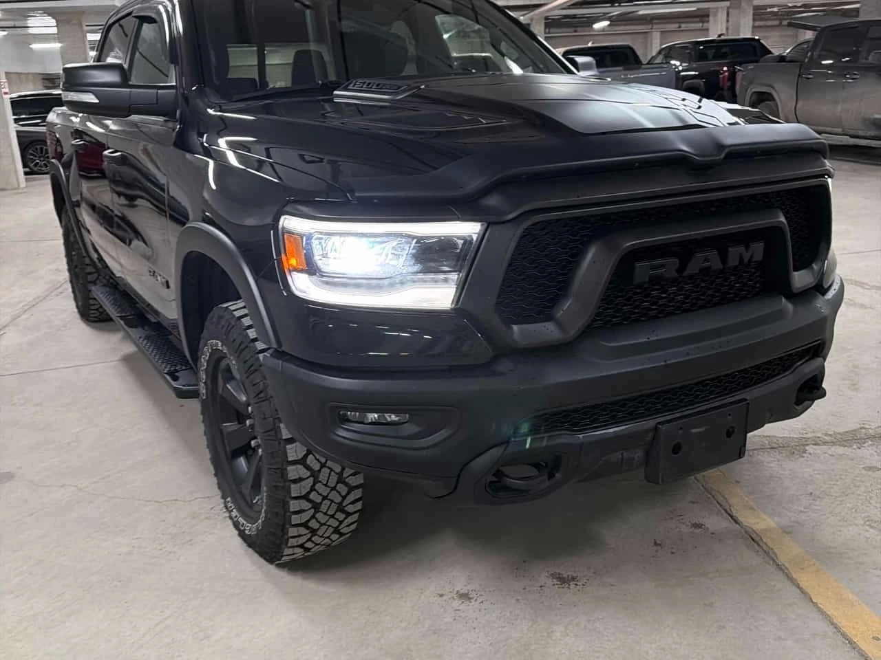 Dodge RAM 1500 Rebel | CARFAX | АВТОКРЕДИТ БЕЗ ПЪРВОНАЧАЛНА , снимка 4 - Автомобили и джипове - 55426098