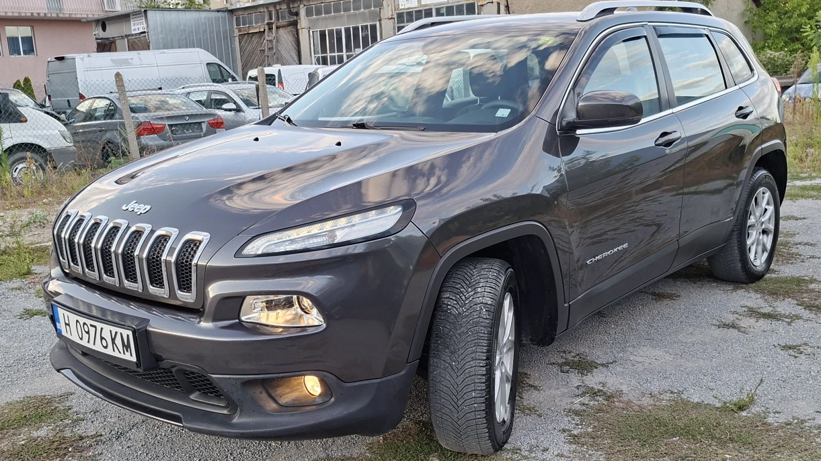 Jeep Cherokee 2.0 JTD 136kc 4x4 6ck, снимка 7 - Автомобили и джипове - 56077474