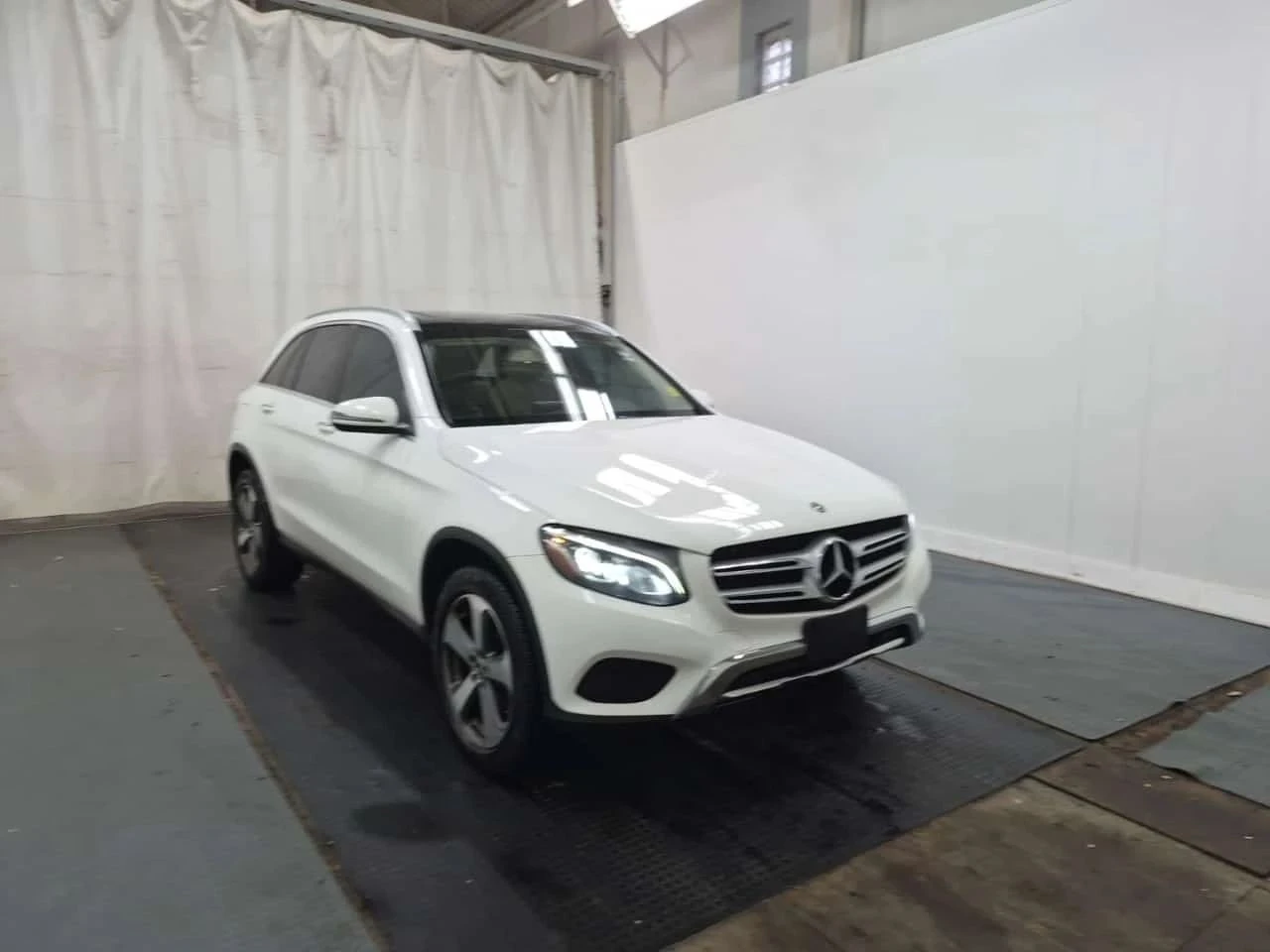 Mercedes-Benz GLC 300, снимка 5 - Автомобили и джипове - 56732045