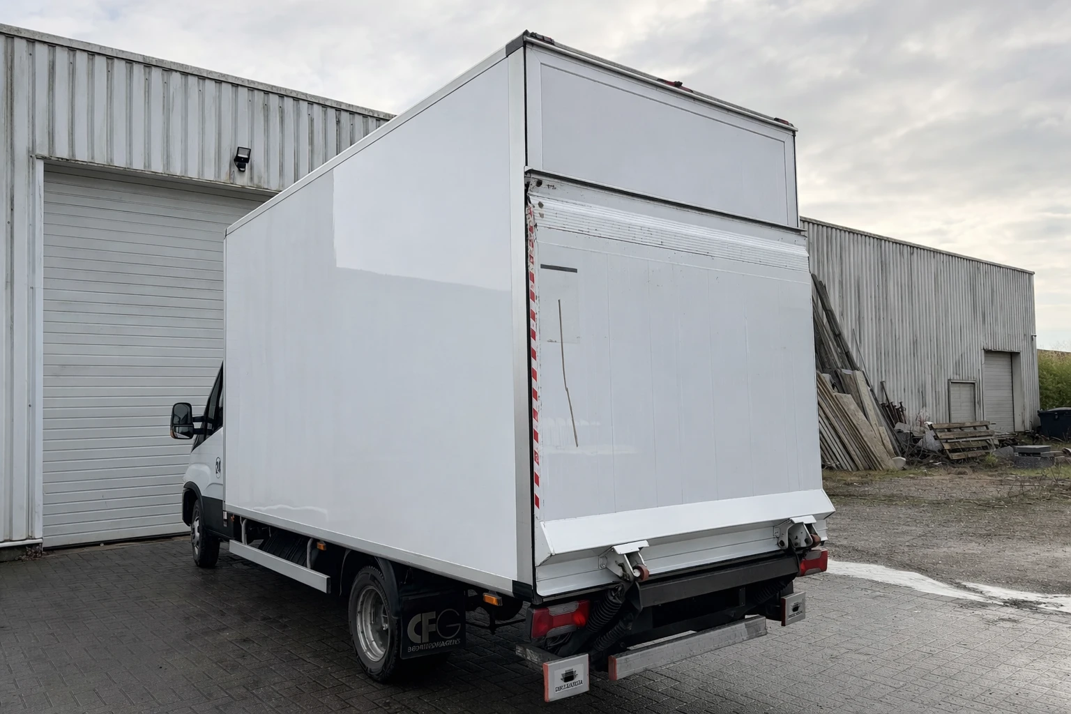 Iveco Daily 35C18 | Mobile.bg � ����������� 4