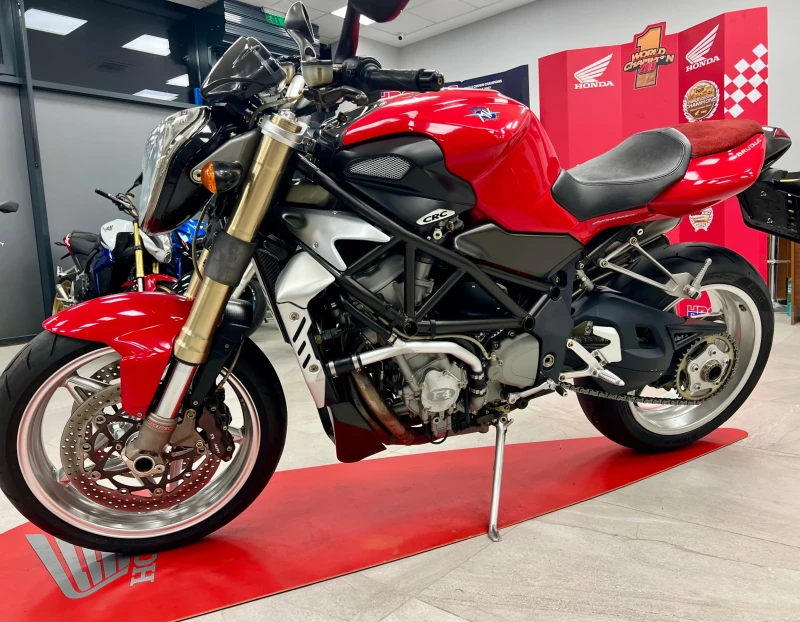 MV Agusta Brutale 750 F4 2003 - 324 лв/месец, снимка 8 - Мотоциклети и мототехника - 50932062