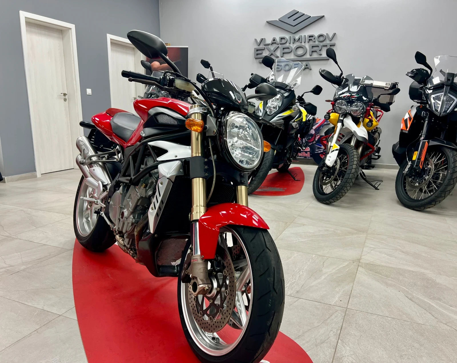 MV Agusta Brutale 750 F4 2003 - изображение 2