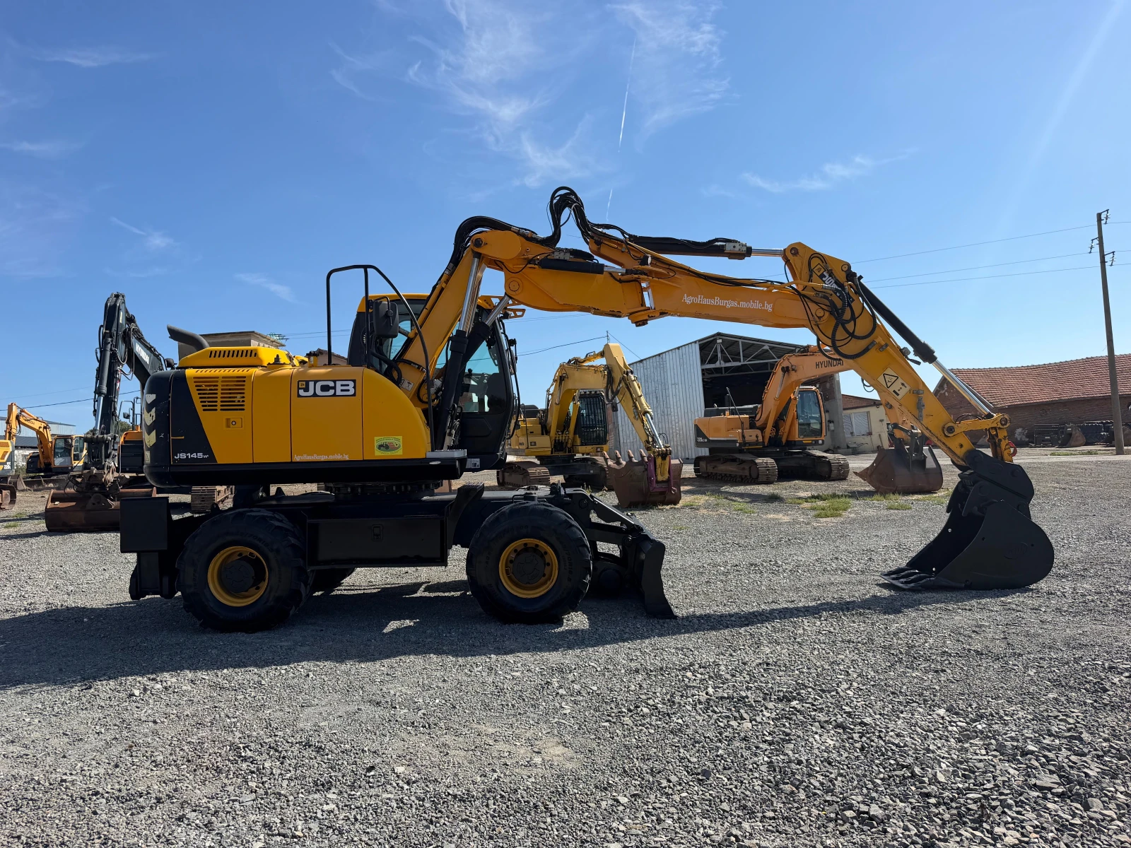 Багер JCB JS 145 W + 3 КОФИ НОВИ ГУМИ ЛИЗИНГ, снимка 8 - Индустриална техника - 55458528