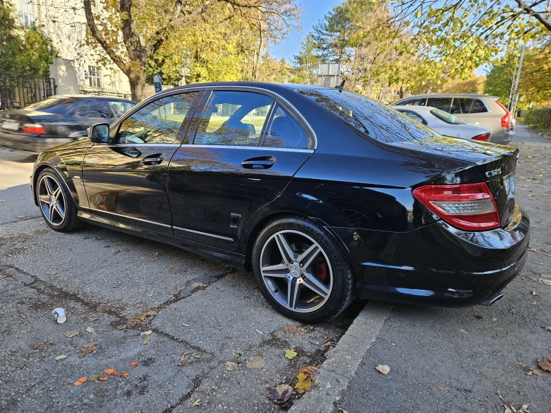 Mercedes-Benz C 320 AMG пакет/УНИКАТ, снимка 5 - Автомобили и джипове - 47999641