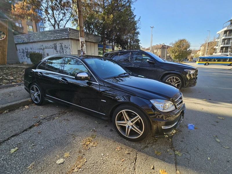 Mercedes-Benz C 320 AMG пакет/УНИКАТ, снимка 8 - Автомобили и джипове - 47999641