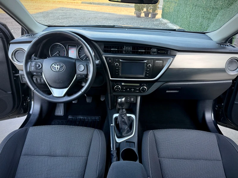 Toyota Auris 1.6 VALVEMATIC* EXECUTIVE, снимка 10 - Автомобили и джипове - 48680509