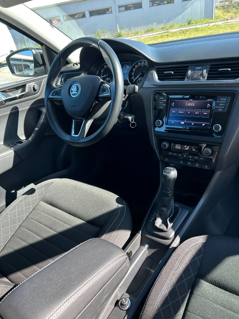 Skoda Rapid 1.4 DSG на 80 хил КМ като нова, снимка 11 - Автомобили и джипове - 50091237