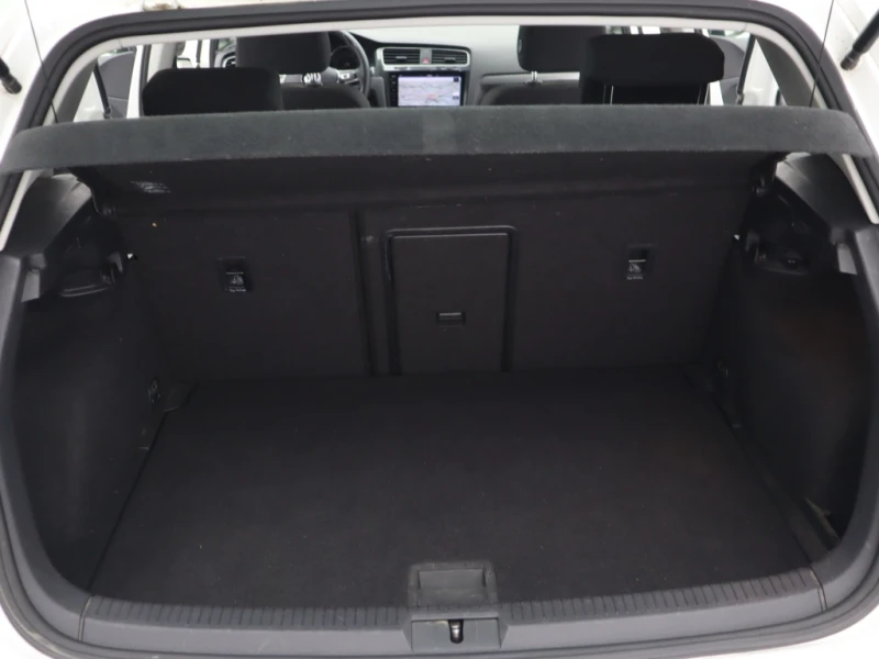 VW Golf E Golf, снимка 17 - Автомобили и джипове - 51193235