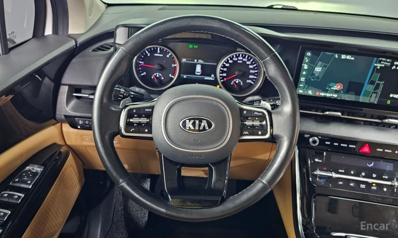 Kia Carnival, снимка 13 - Автомобили и джипове - 52907489