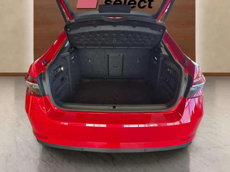 Skoda Superb 2.0 TDCi, снимка 12 - Автомобили и джипове - 53268360