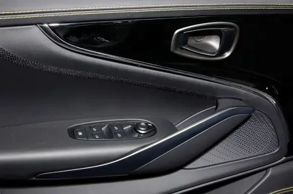 Aston Martin DBX 707 = Black Pack = �������� | Mobile.bg � ����������� 3